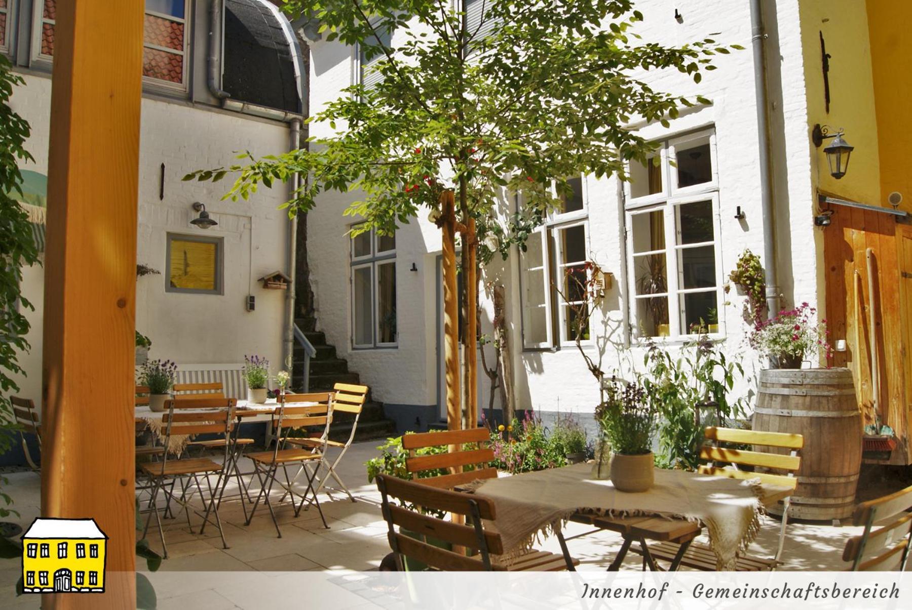Das Gelbe Haus - Drei Besondere Ferienwohnungen Flensburg Exterior foto