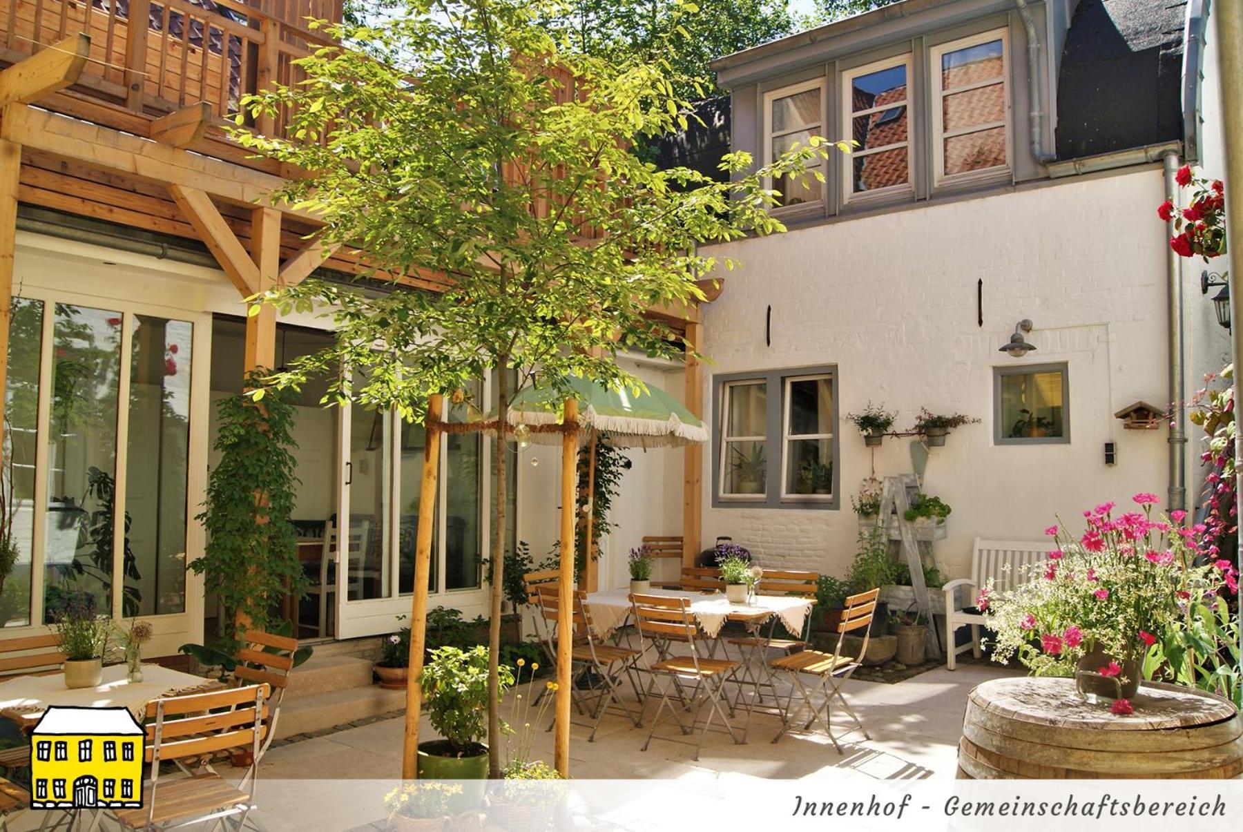 Das Gelbe Haus - Drei Besondere Ferienwohnungen Flensburg Exterior foto